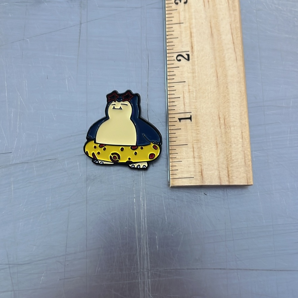 Pokémon Snorlax Innertube Pin - Picture 2 of 3